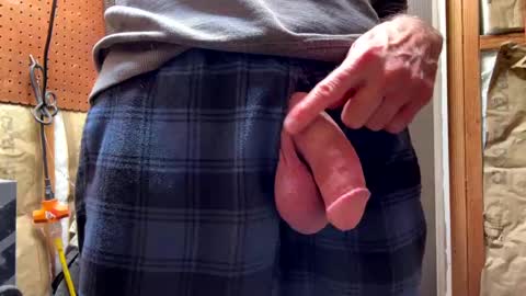 Snapshot of huskey300 chatting on December 29, 2024, 4:38 am huskey300 online show from December 29, 2024, 4:38 am