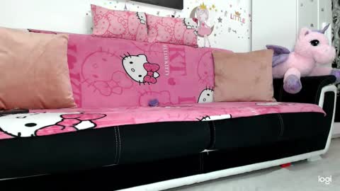 Snapshot of hustle6930 chatting on October 12, 2025, 2:43 am Kayla online show from October 12, 2025, 2:43 am