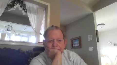 Snapshot of hvl13 chatting on December 30, 2024, 11:38 pm hvl13 online show from December 30, 2024, 11:38 pm