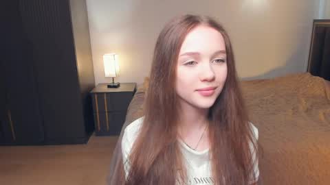 Snapshot of hwadwellingham chatting on April 8, 2026, 7:08 am Lily online show from April 8, 2026, 7:08 am