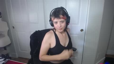 herma online show from February 27, 2025, 9:14 pm