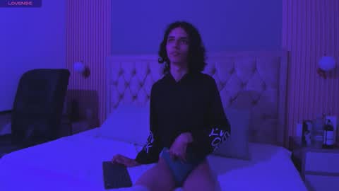 Snapshot of hxxyro chatting on March 2, 2026, 7:21 pm hxxyro online show from March 2, 2026, 7:21 pm