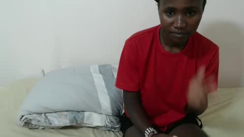 Snapshot of hyacinth_b chatting on April 11, 2026, 11:14 am hyacinth_b online show from April 11, 2026, 11:14 am