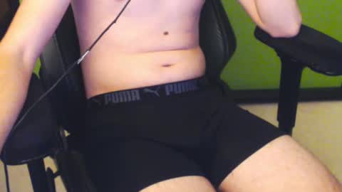 Snapshot of hydenjek chatting on February 4, 2025, 6:04 am Hydenjek online show from February 4, 2025, 6:04 am