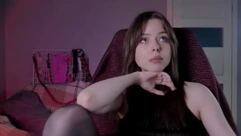 Snapshot of hype_meal_home chatting on November 27, 2025, 5:37 pm Miley. PVT open i have extra prices on nude show online show from November 27, 2025, 5:37 pm