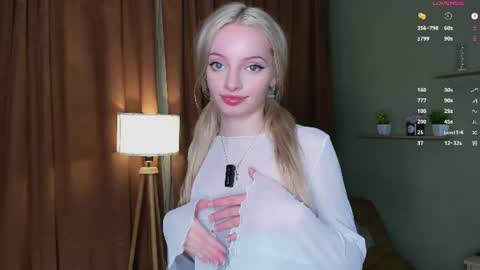 Snapshot of hypno_eyes_babe chatting on June 21, 2026, 4:31 pm Kate online show from June 21, 2026, 4:31 pm