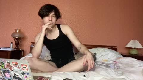 hypomania online show from January 26, 2025, 1:04 pm