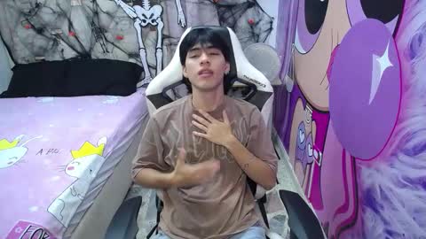 hyun jin online show from October 21, 2025, 8:31 pm