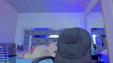 Snapshot of i_akane chatting on December 19, 2024, 10:42 pm Akane online show from December 19, 2024, 10:42 pm