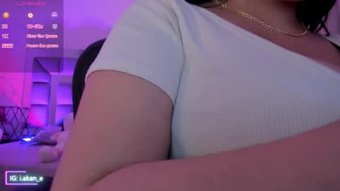 Snapshot of i_akane chatting on October 24, 2025, 12:12 pm Akane online show from October 24, 2025, 12:12 pm