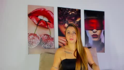 Snapshot of i_am_dolls chatting on January 30, 2025, 3:51 pm The Dolls online show from January 30, 2025, 3:51 pm