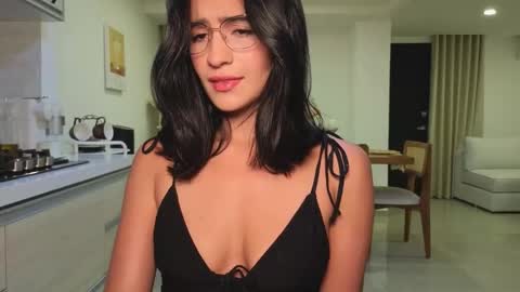 Kat online show from March 7, 2026, 2:08 am