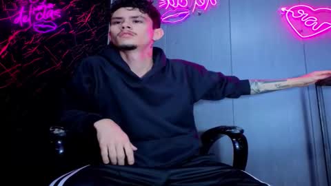 kelvis online show from November 21, 2025, 10:36 am