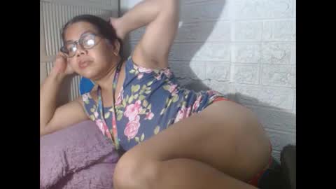 Snapshot of i_drain_u_bitch chatting on January 29, 2025, 12:24 pm jamaeca online show from January 29, 2025, 12:24 pm