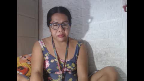 Snapshot of i_drain_u_bitch chatting on March 3, 2025, 2:36 am jamaeca online show from March 3, 2025, 2:36 am