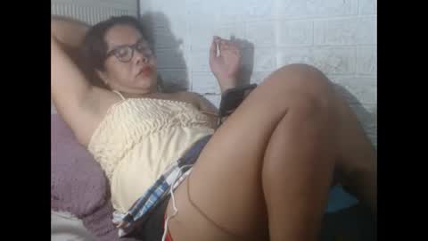 Snapshot of i_drain_u_bitch chatting on March 12, 2025, 1:51 pm jamaeca online show from March 12, 2025, 1:51 pm