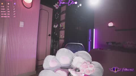 Snapshot of iam_eli chatting on November 10, 2025, 1:15 am online show from November 10, 2025, 1:15 am