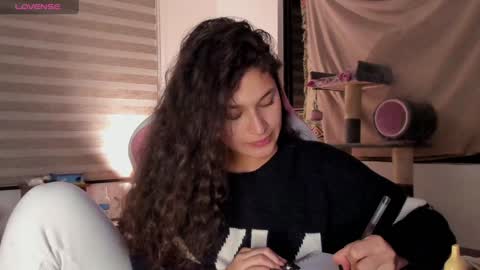 Snapshot of iam_nikki chatting on January 15, 2025, 7:59 am On instagram Imm NikkiHelp me reach 100 likes online show from January 15, 2025, 7:59 am