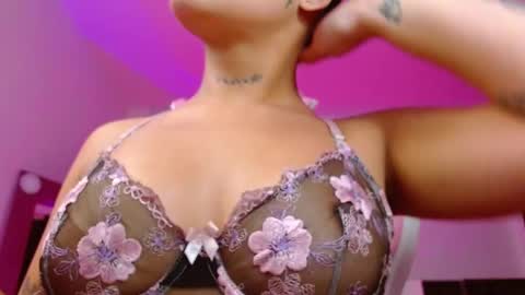 Salo  online show from November 13, 2025, 10:25 am