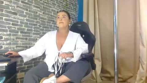 Snapshot of iam_samy__ chatting on March 31, 2026, 11:32 am Samy online show from March 31, 2026, 11:32 am