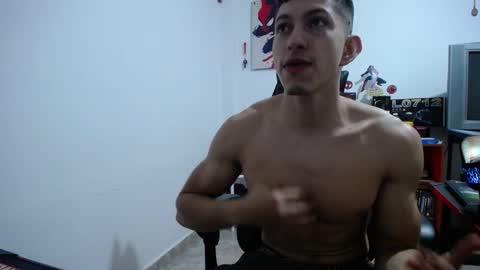 iam_yourbabyprincess_xd online show from February 15, 2026, 7:27 am