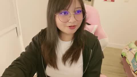 Snapshot of iam_zoechan chatting on July 22, 2026, 9:50 pm Zoe 3 online show from July 22, 2026, 9:50 pm