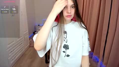 Snapshot of iamcassidy chatting on November 3, 2025, 9:48 pm Cassie STREAMS HERE EVERYDAY online show from November 3, 2025, 9:48 pm