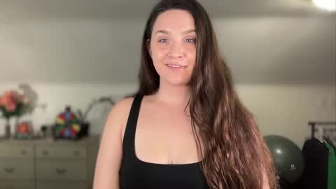 Crystal online show from April 4, 2026, 2:21 am