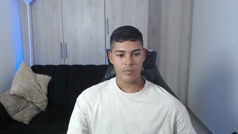 Snapshot of iamdylan777 chatting on October 23, 2025, 7:01 pm Dylan independent model online show from October 23, 2025, 7:01 pm