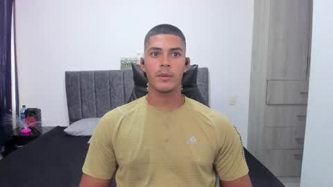 Snapshot of iamdylan777 chatting on January 7, 2026, 10:01 pm Dylan independent model online show from January 7, 2026, 10:01 pm