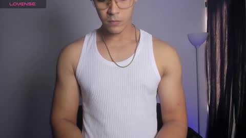 Snapshot of iamdylan777 chatting on March 6, 2026, 1:29 pm Dylan independent model online show from March 6, 2026, 1:29 pm