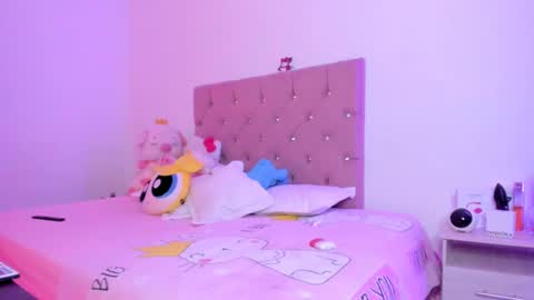 Sara online show from February 19, 2025, 2:01 am