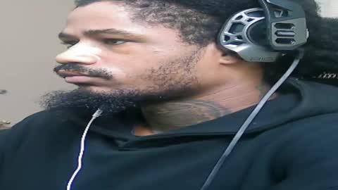 Snapshot of iamjohnny4u chatting on December 19, 2025, 3:30 pm iamjohnny4u online show from December 19, 2025, 3:30 pm