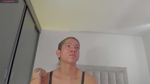 Juliiiiian online show from November 26, 2025, 12:06 pm