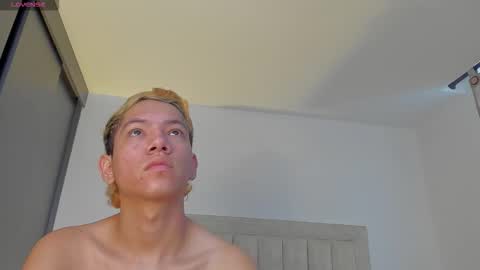 Juliiiiian online show from November 27, 2025, 11:56 am