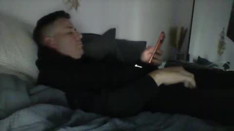 iamkeri online show from October 24, 2025, 5:53 pm