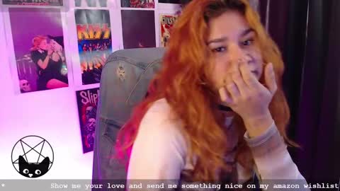 Mari online show from January 1, 2025, 9:20 pm