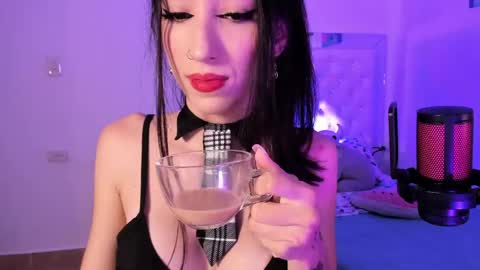 Mel  online show from April 22, 2026, 3:02 pm