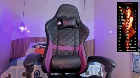 Nayuta online show from November 6, 2025, 7:48 pm