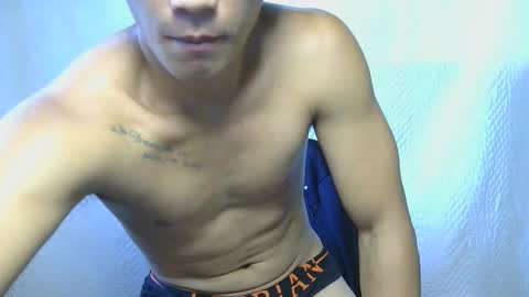 iamnew0000 online show from November 27, 2025, 2:35 am