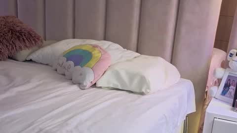 Snapshot of iamnyxy_ chatting on December 3, 2025, 11:08 am Nyxy online show from December 3, 2025, 11:08 am