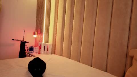 Nyxy online show from April 4, 2026, 11:29 am