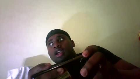 Snapshot of iamryan995442 chatting on April 6, 2026, 2:51 pm iamryan995442 online show from April 6, 2026, 2:51 pm