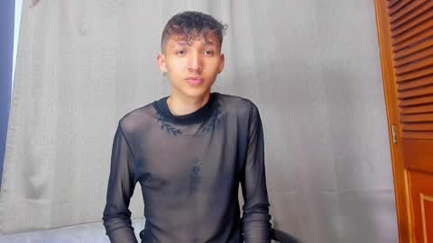 Snapshot of iamthiagox chatting on January 14, 2025, 3:11 am Thiago online show from January 14, 2025, 3:11 am