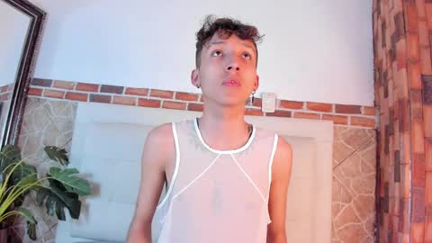 Snapshot of iamthiagox chatting on January 20, 2025, 3:26 am Thiago online show from January 20, 2025, 3:26 am