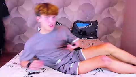 Ian Flor online show from November 29, 2025, 11:57 am