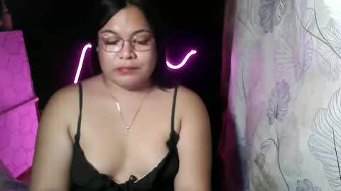 Snapshot of iana_whorexxx chatting on April 14, 2026, 12:33 pm iana online show from April 14, 2026, 12:33 pm
