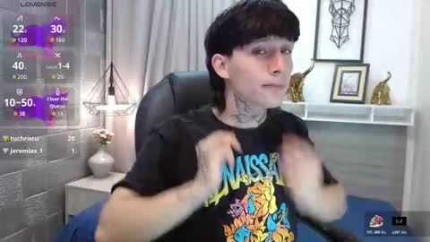 Snapshot of iancute_ chatting on October 24, 2025, 8:38 pm ian online show from October 24, 2025, 8:38 pm