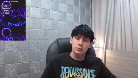 Snapshot of iancute_ chatting on November 5, 2025, 8:31 pm ian online show from November 5, 2025, 8:31 pm