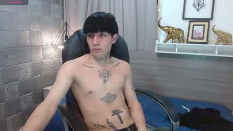 Snapshot of iancute_ chatting on November 6, 2025, 6:53 pm ian online show from November 6, 2025, 6:53 pm